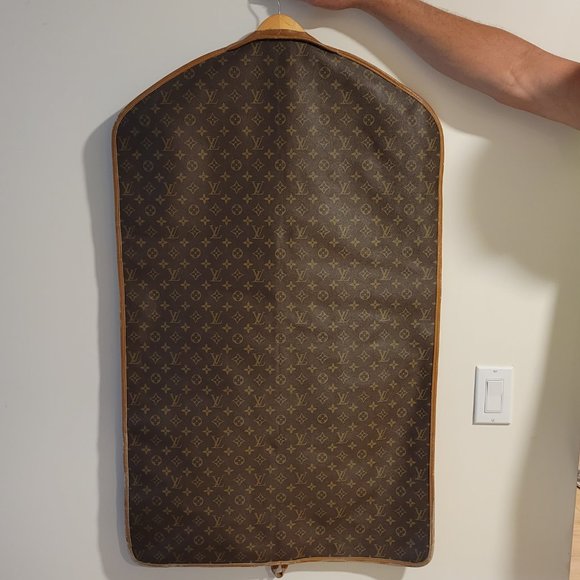 Louis Vuitton Garment Bag - Picture 4 of 10